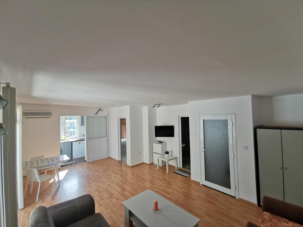 4Th Floor Apartman Burgasz Kültér fotó